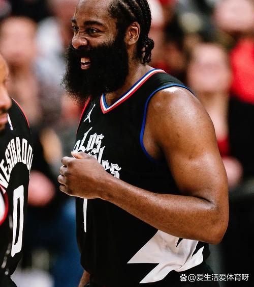 皇马最近4次客战巴列卡诺未尝胜绩，上次取胜还是2022年2月（皇马近4次做客巴列卡诺未能取胜，上次客场赢球追溯至2022年2月）