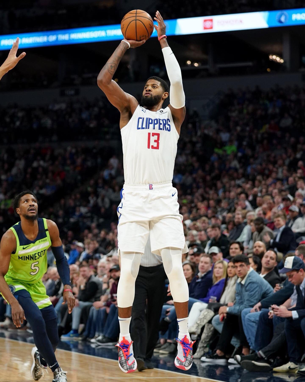 昔日弟子梅西、布斯克茨、阿尔巴美职联夺冠，恩里克表示祝贺（梅西、布斯克茨、阿尔巴问鼎美职联，恩里克送上祝贺）