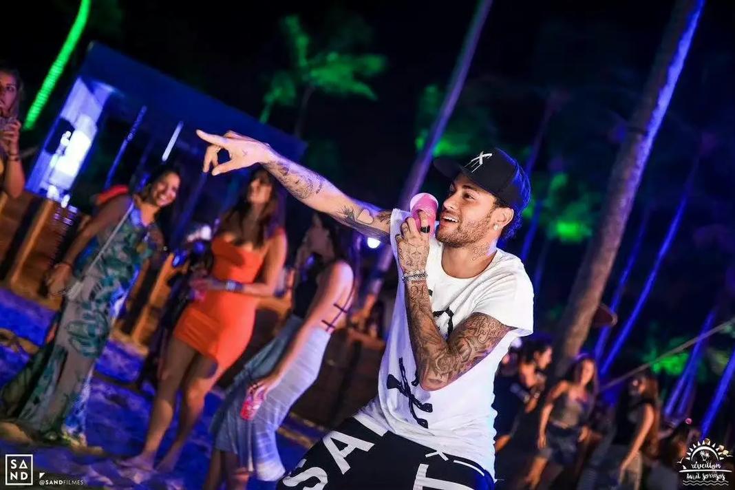 姆巴佩为皇马队史第二快打进70球的球员，仅次于C罗（姆巴佩70球达成速度列皇马队史第二，仅逊C罗）