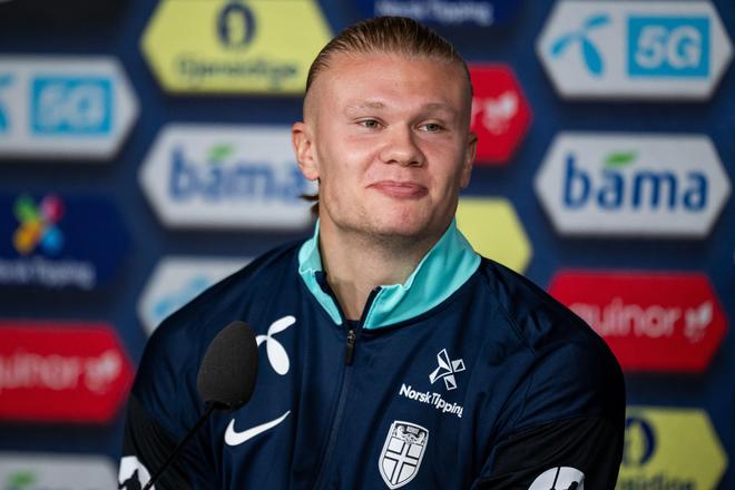 麦迪逊、范德芬4人出席中国香港行活动，指导中小学生踢球（麦迪逊携范德芬等四将亮相中国香港行，走进校园教中小学生踢球）