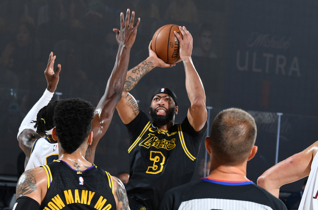 哈登：现如今每个人都在用后撤步，这绝对是我引以为傲的一点（哈登：如今后撤步遍地开花，这让我倍感自豪）