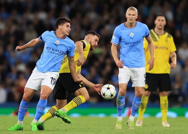 头号大鱼！字母哥与雄鹿谈判将升级 尼克斯不再拥有独家谈判权（重磅变局：字母哥与雄鹿谈判升级，尼克斯不再享有独家谈判权）