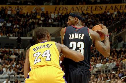 捅破窗户纸！尼克斯队史首次入围NBA杯四强（尼克斯迎里程碑：队史首度跻身NBA杯四强）