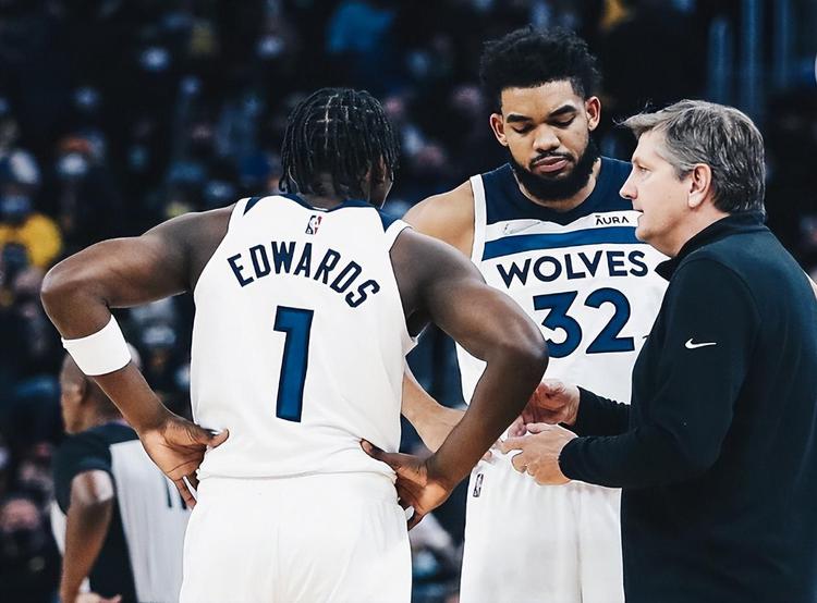 记者：特瓦斯的工资帽规则是13年的，现在25年了，该调整了（记者：特瓦斯的工资帽沿用自2013年，如今已到2025年，是时候更新了）