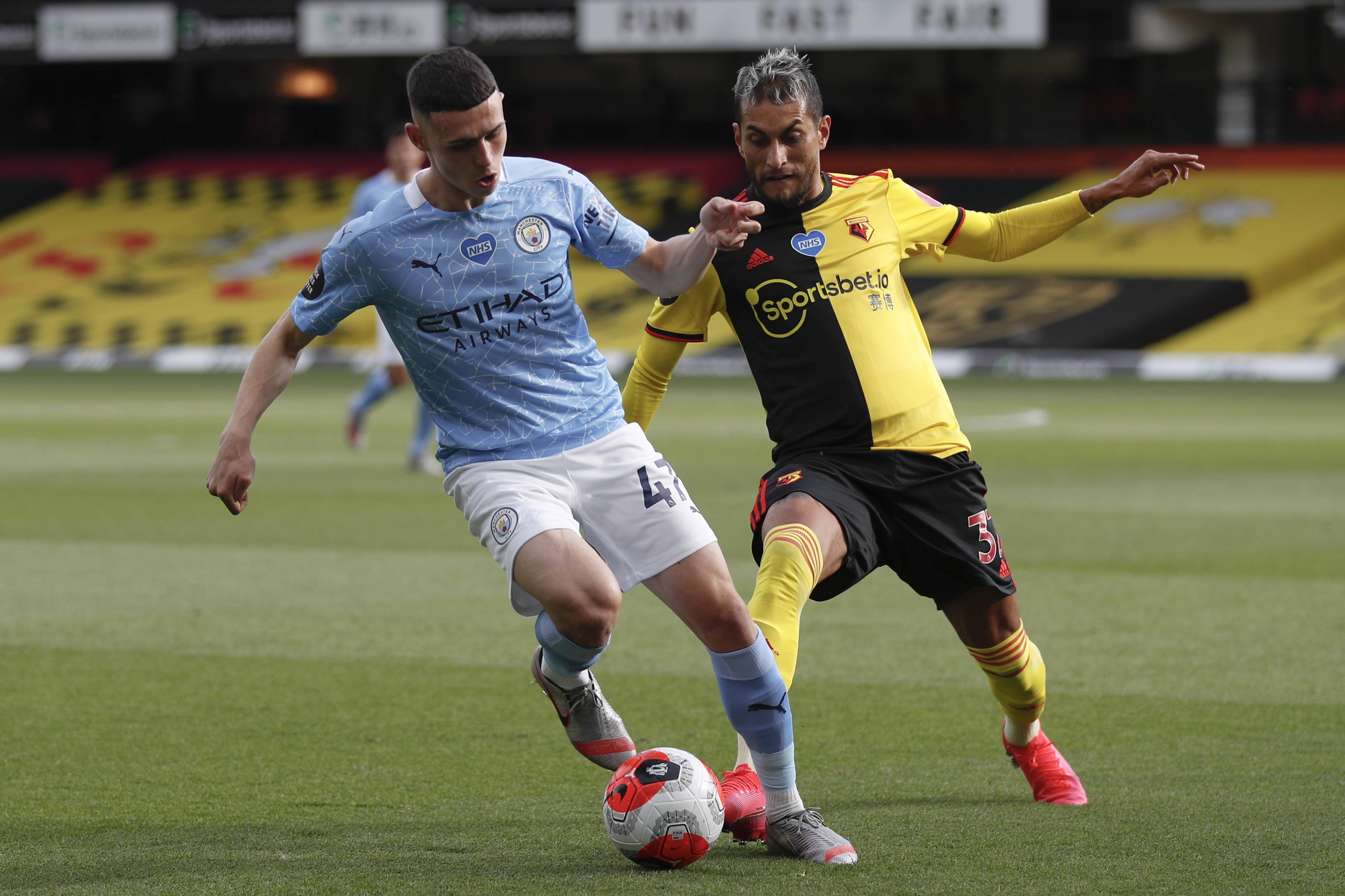 英超战报：曼联客场战胜埃弗顿,（英超快讯：曼联客场击败埃弗顿）