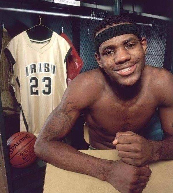 凯尔：我们在尽全力留施洛特贝克；球员有时会因各种原因离队（凯尔：全力挽留施洛特贝克；球员离队常出于多种原因）