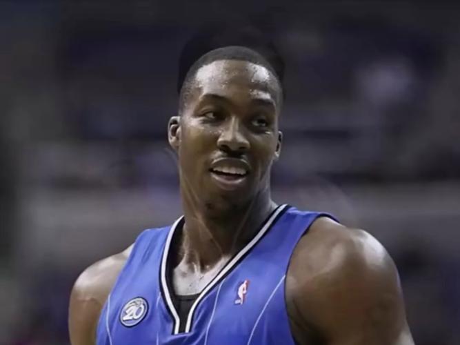 法甲战报：格林伍德双响、奥巴梅杨传射，马赛5-1尼斯登顶（法甲快讯：格林伍德梅开二度，奥巴梅杨传射建功，马赛5-1大胜尼斯升至榜首）